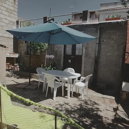 In Casa Con Cortili Ad - Sardegna Arbus