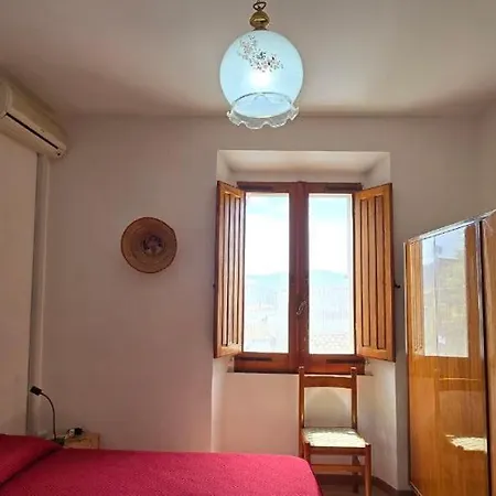 In Casa Con Cortili Ad - Sardegna