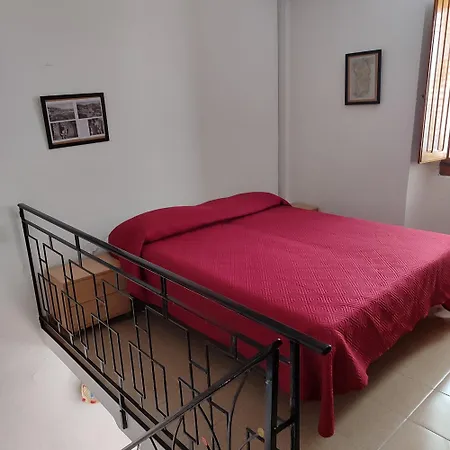 In Casa Con Cortili Ad - Sardegna * 아르버스