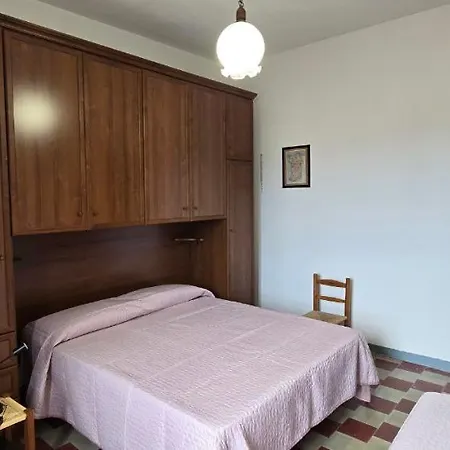 In Casa Con Cortili Ad - Sardegna 아르버스
