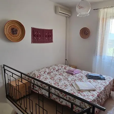 In Casa Con Cortili Ad - Sardegna Arbus